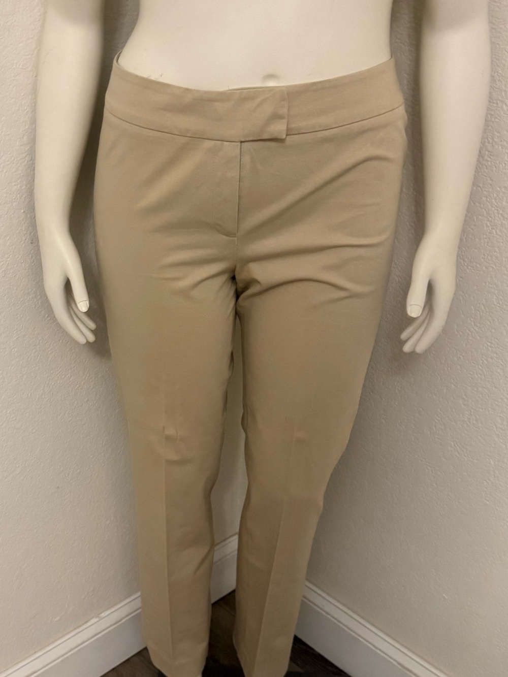 Chaus khaki Women's Straight-Leg Dress Pants
